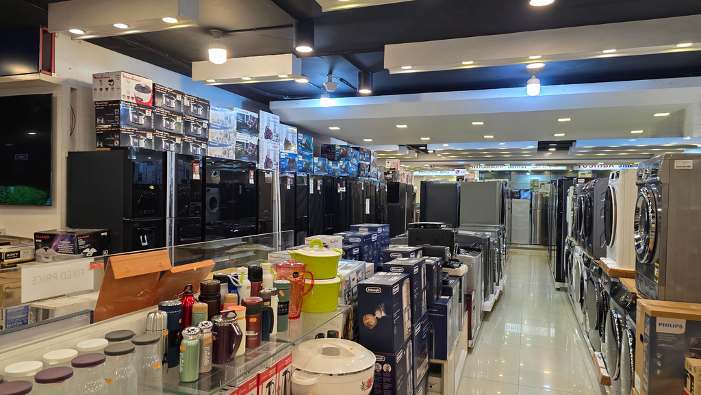 Dhanmondi 27 Showroom