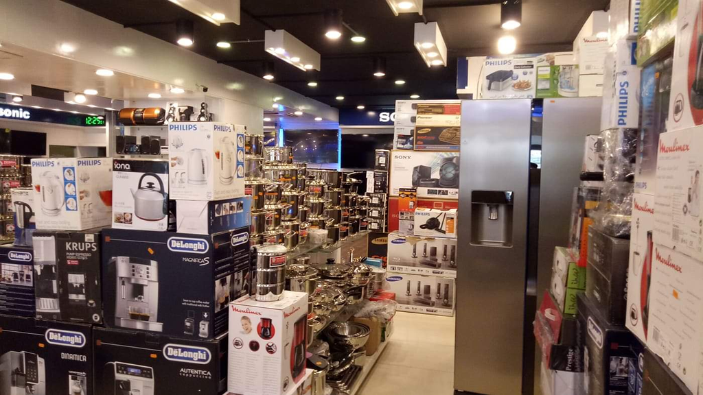 Dhanmondi 27 Showroom