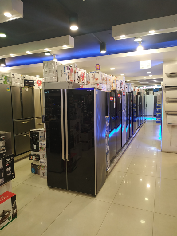 Dhanmondi 27 Showroom