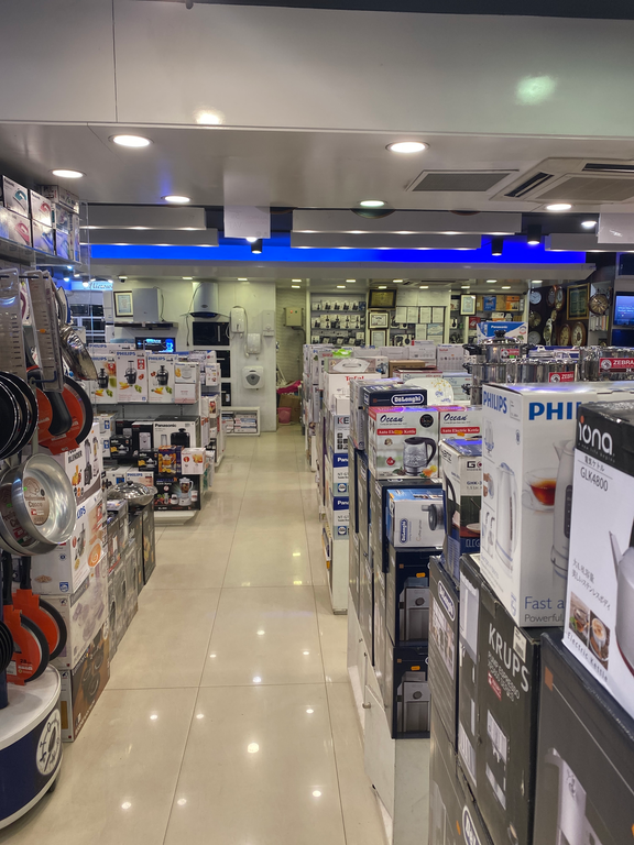 Dhanmondi 27 Showroom
