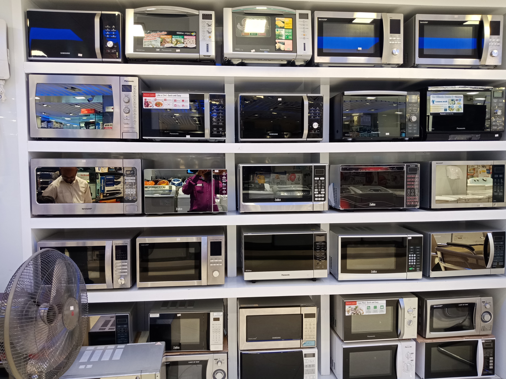 Uttara 4 Showroom